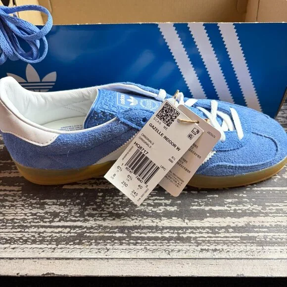 NWT Womens Adidas Gazelle Indoor Athletic Shoe - Blue Fusion, Size 8 - Picture 2 of 10
